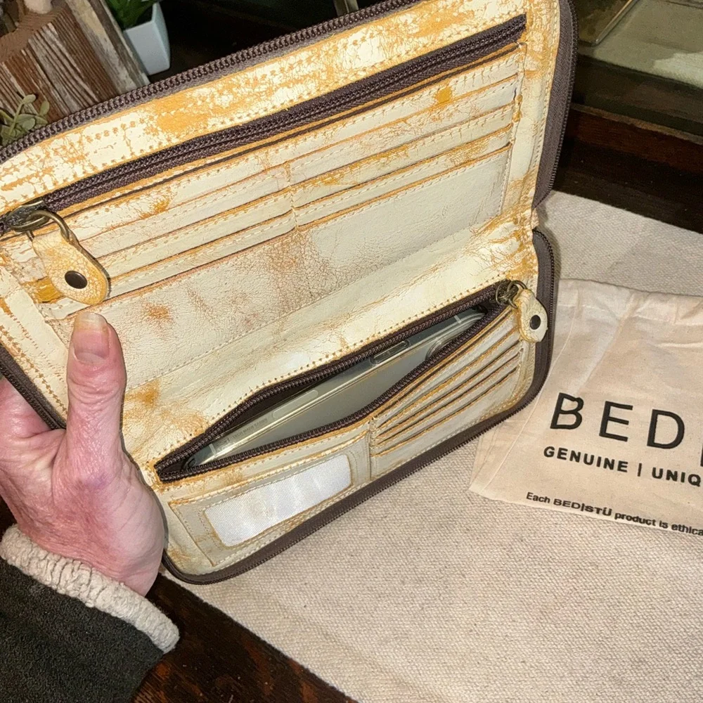 NWT Bed Stu TEMPLETON II Tang Nectar Delux Crossbody Wallet Clutch Retail $185 - Picture 11 of 14